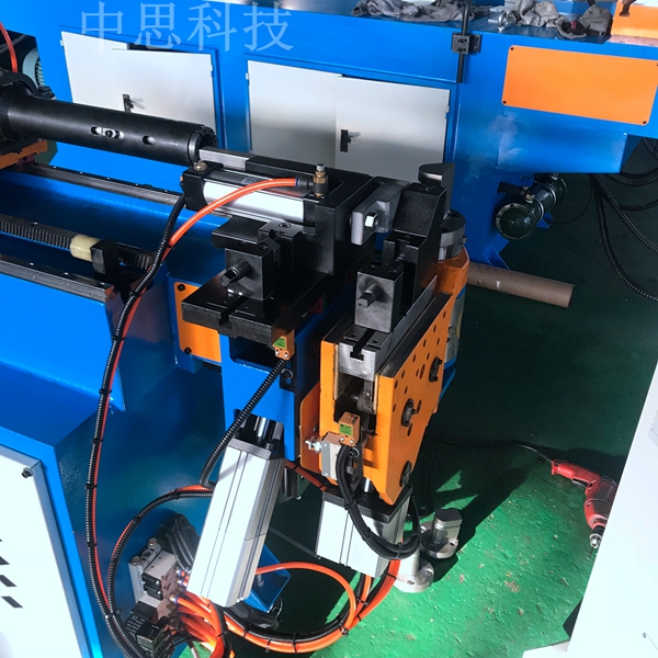 液壓彎管機使用方法